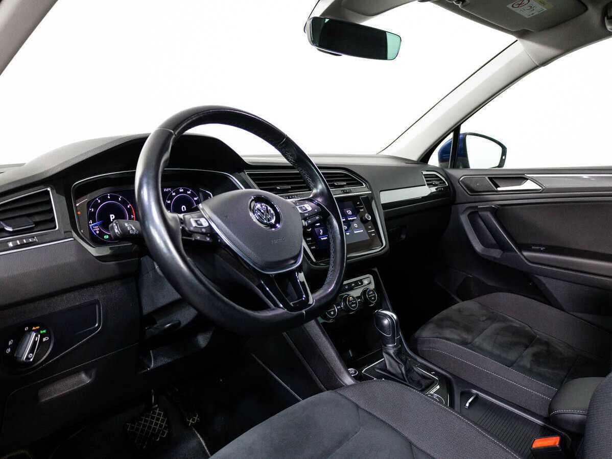 Купить Volkswagen Tiguan с пробегом. Фото: #9