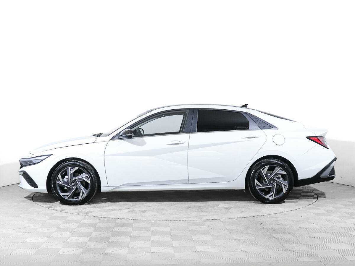 Купить Hyundai Elantra с пробегом. Фото: #6