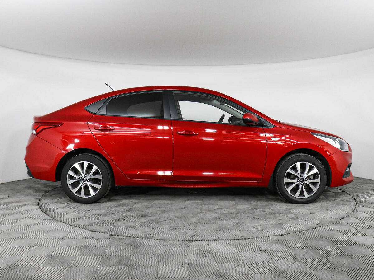 Купить Hyundai Solaris с пробегом. Фото: #3