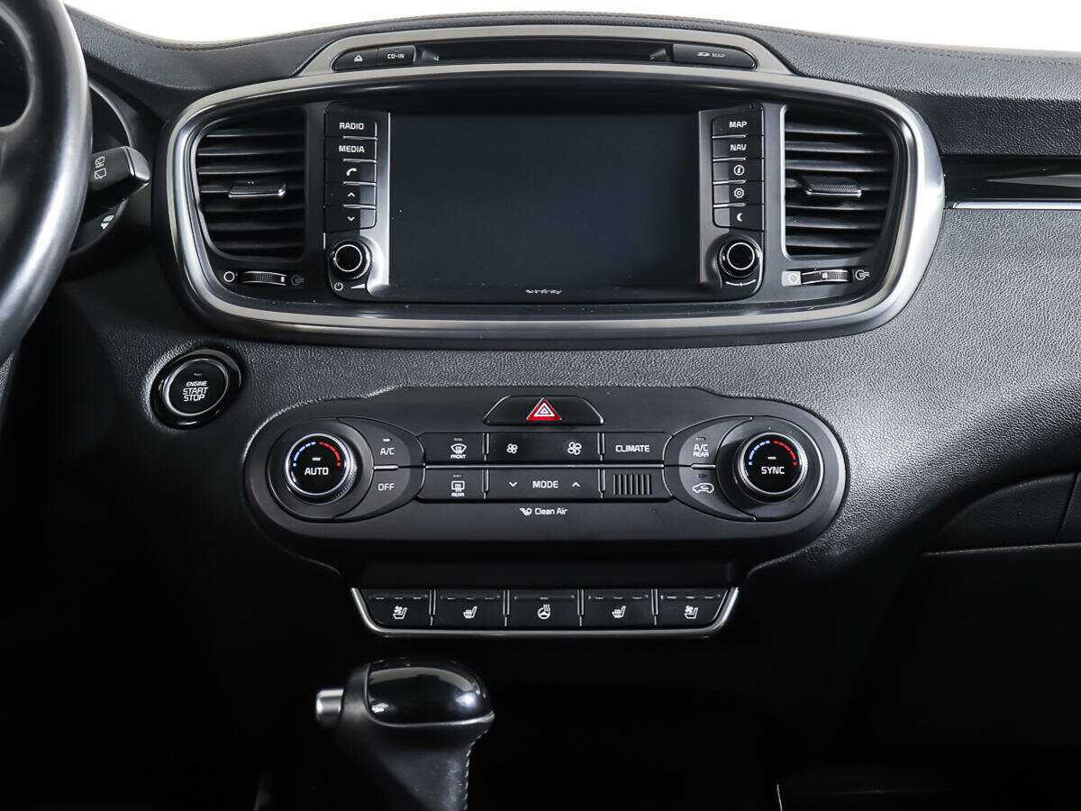 Купить Kia Sorento с пробегом. Фото: #11