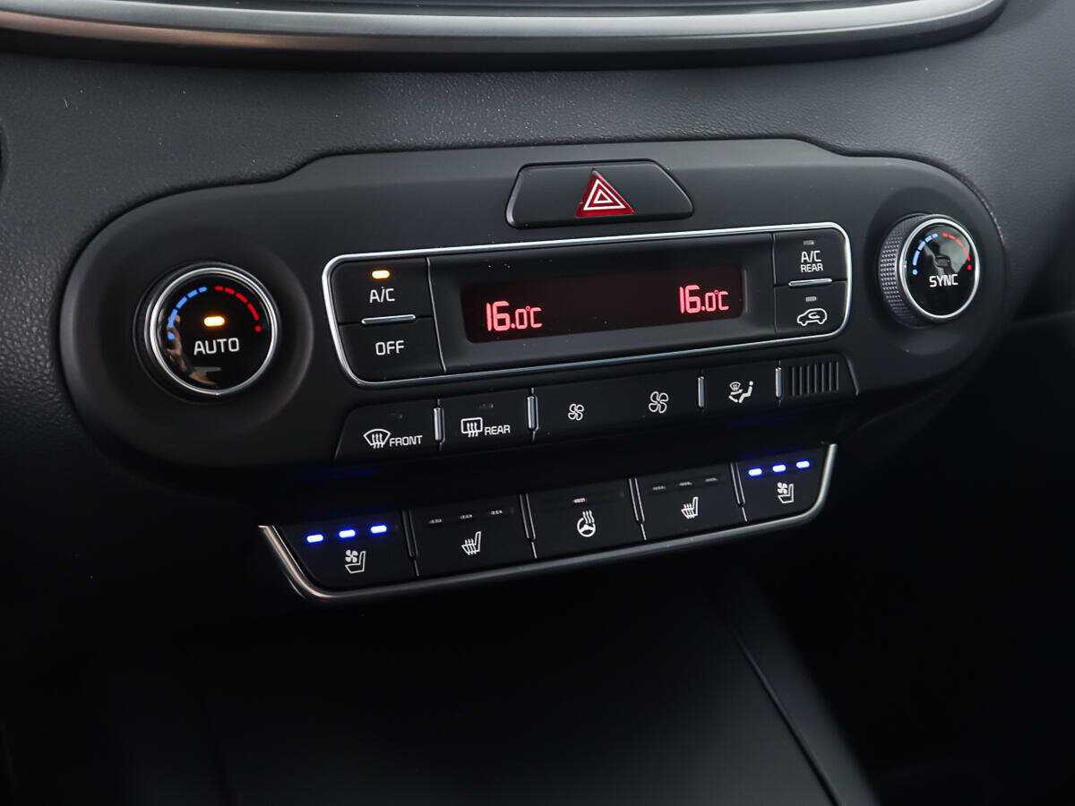 Купить Kia Sorento с пробегом. Фото: #16