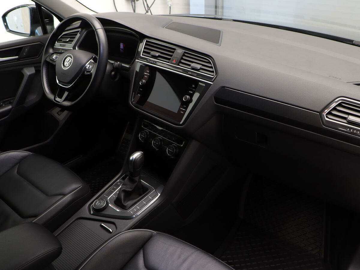 Купить Volkswagen Tiguan с пробегом. Фото: #6