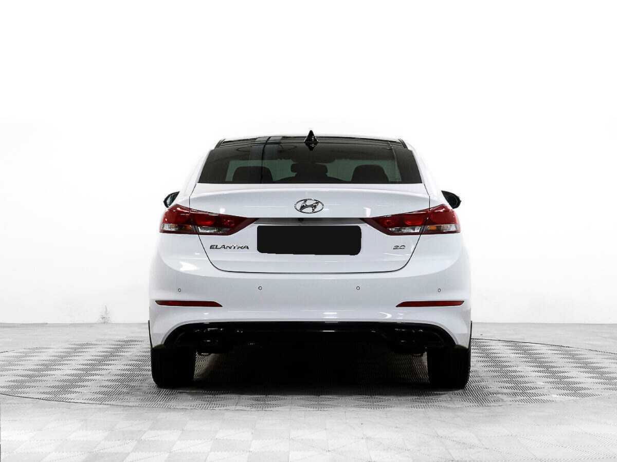 Купить Hyundai Elantra с пробегом. Фото: #4