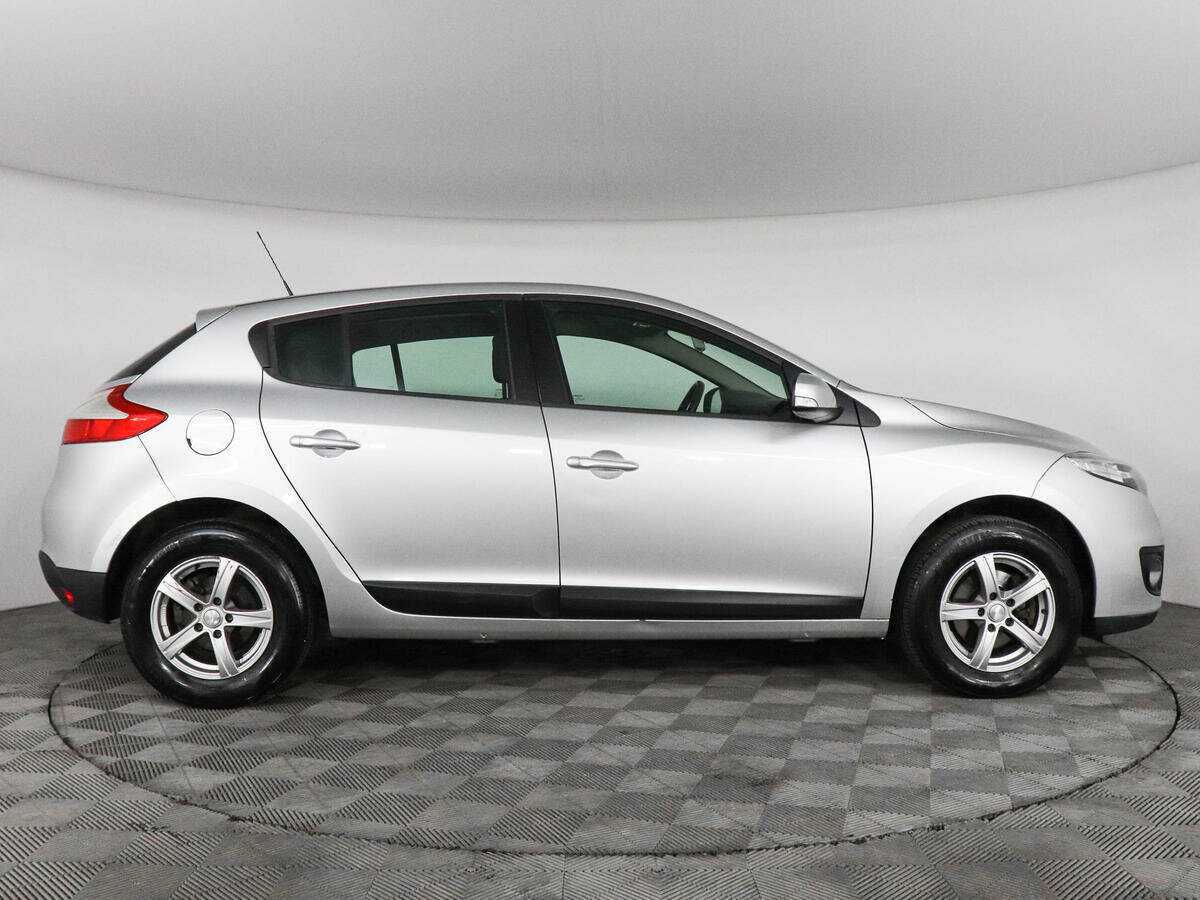 Купить Renault Megane с пробегом. Фото: #3