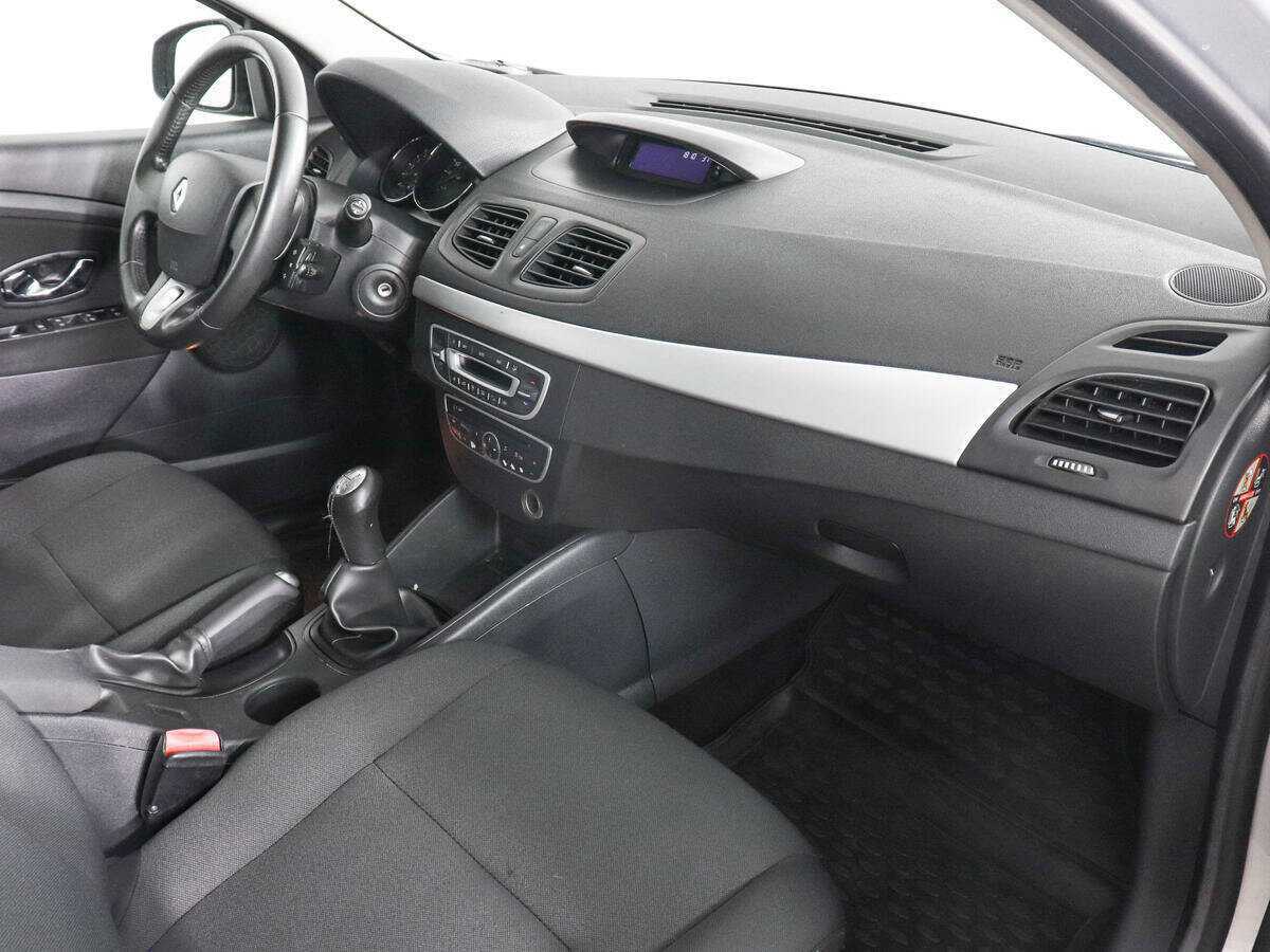 Купить Renault Megane с пробегом. Фото: #9