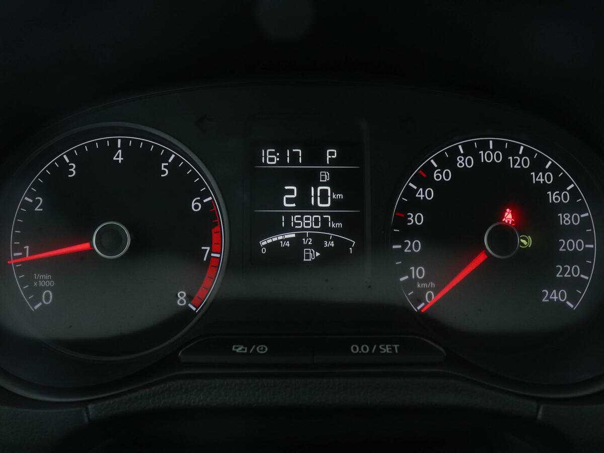 Купить Volkswagen Polo с пробегом. Фото: #10