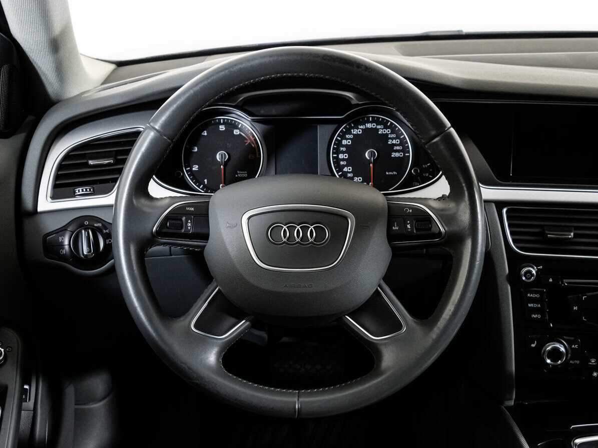 Купить Audi A4 с пробегом. Фото: #11