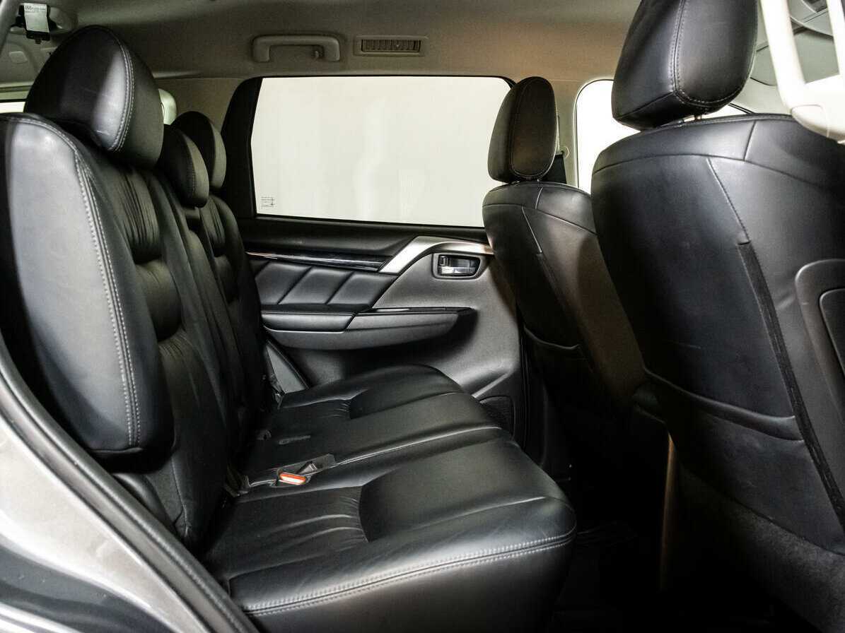 Купить Mitsubishi Pajero Sport с пробегом. Фото: #12