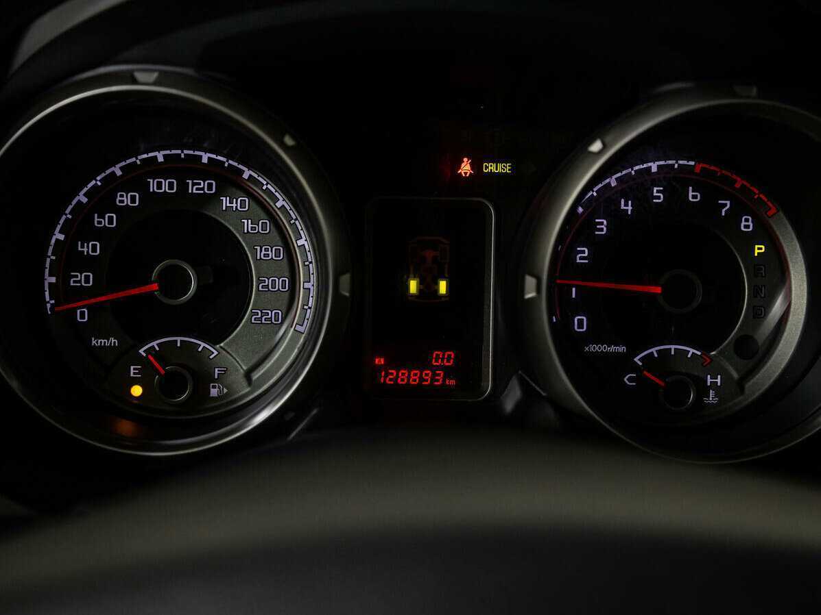 Купить Mitsubishi Pajero с пробегом. Фото: #10