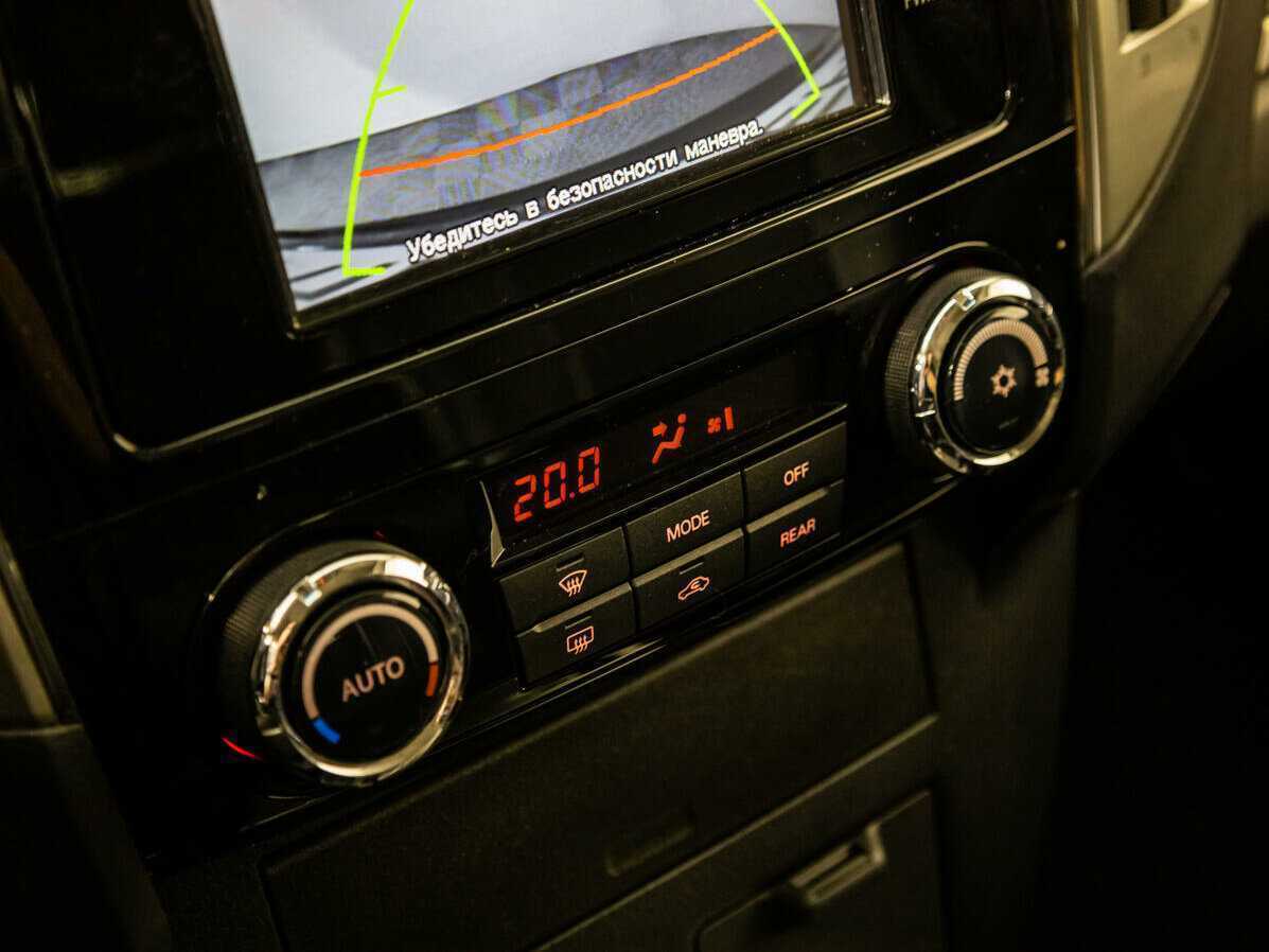 Купить Mitsubishi Pajero с пробегом. Фото: #14