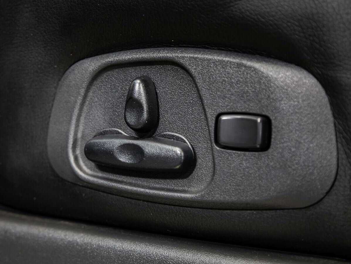 Купить Mitsubishi Pajero с пробегом. Фото: #17