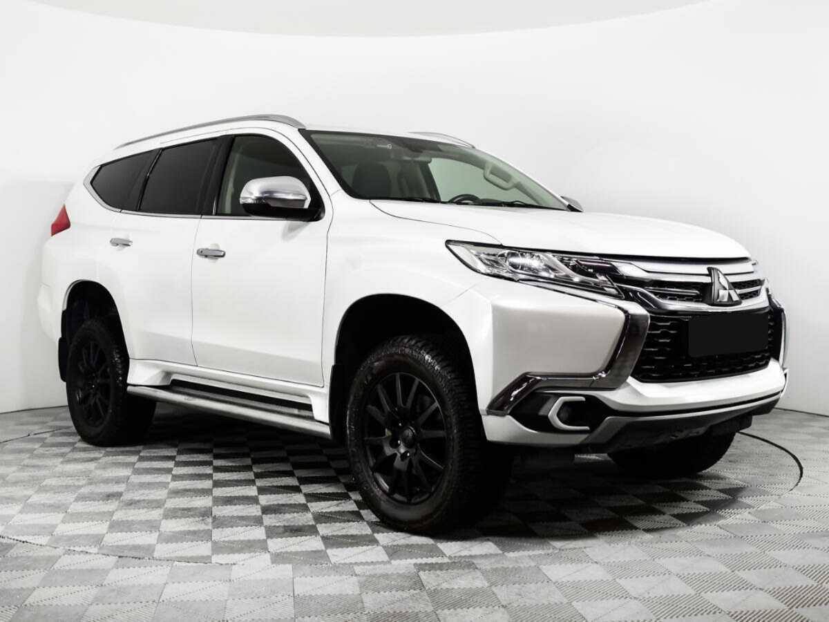 Купить Mitsubishi Pajero Sport с пробегом. Фото: #2