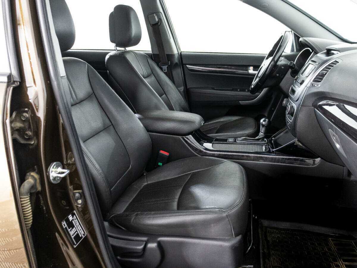 Купить Kia Sorento с пробегом. Фото: #20