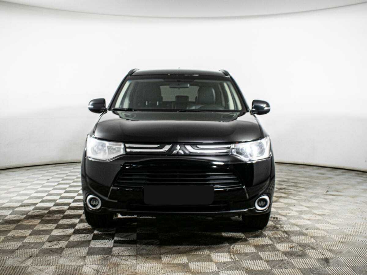 Купить Mitsubishi Outlander с пробегом. Фото: #1