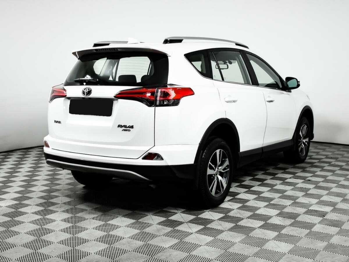 Купить Toyota RAV4 с пробегом. Фото: #4