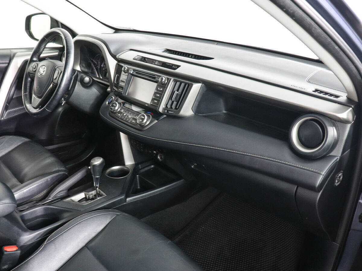 Купить Toyota RAV4 с пробегом. Фото: #9