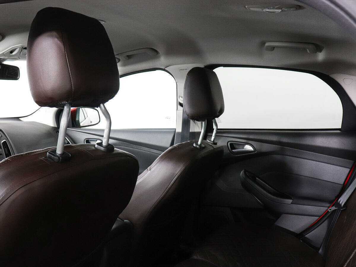 Купить Ford Focus с пробегом. Фото: #11