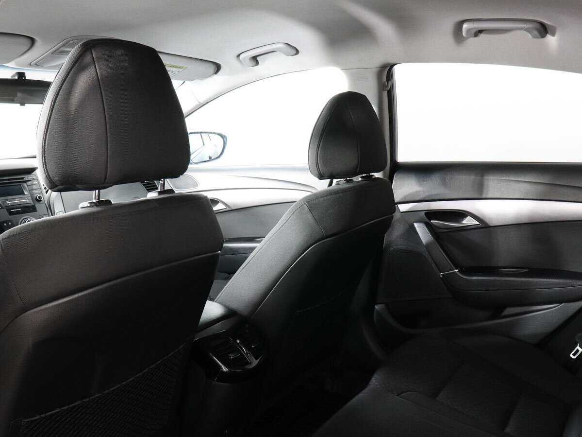 Купить Hyundai i40 с пробегом. Фото: #11