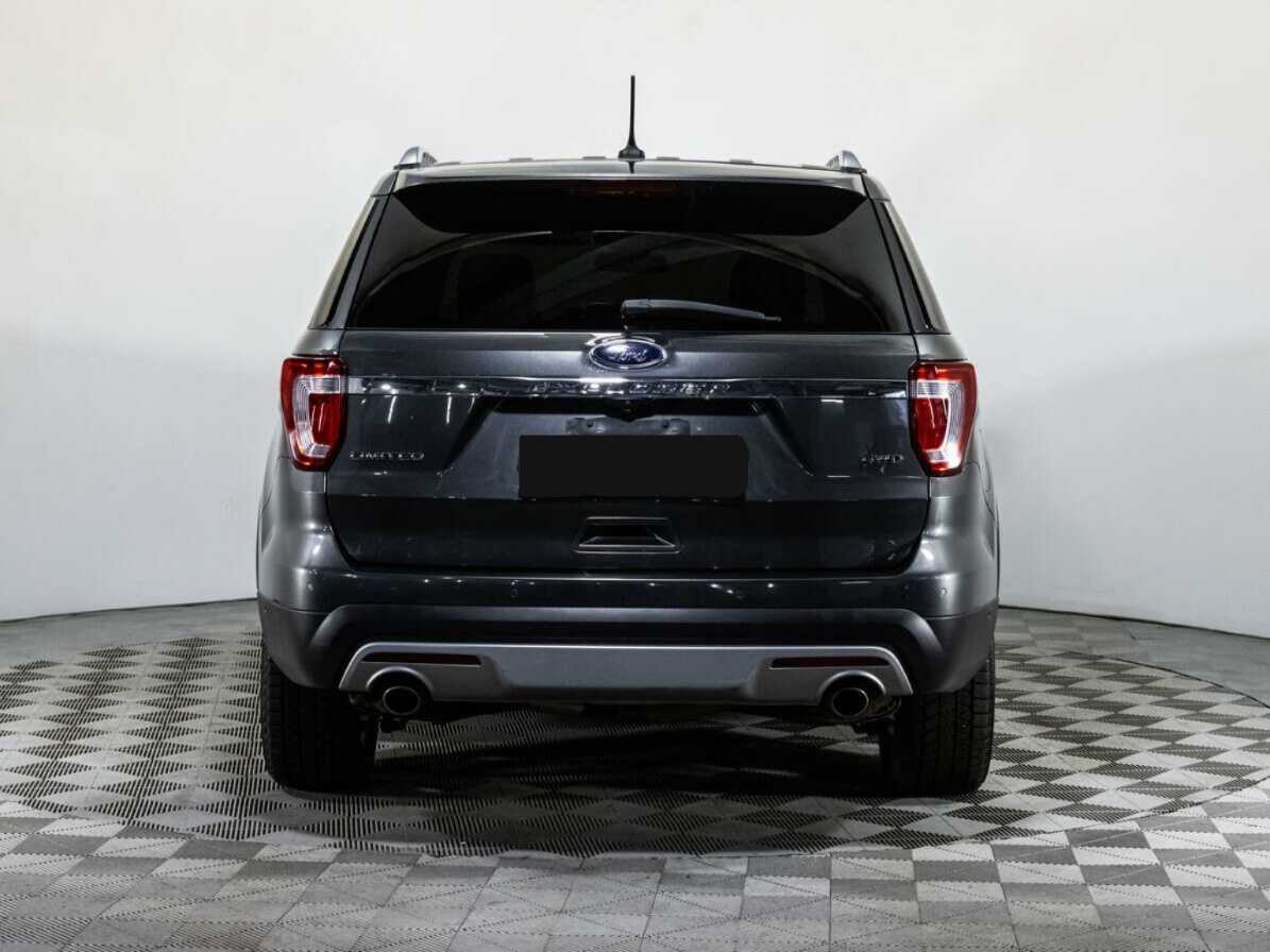 Купить Ford Explorer с пробегом. Фото: #4