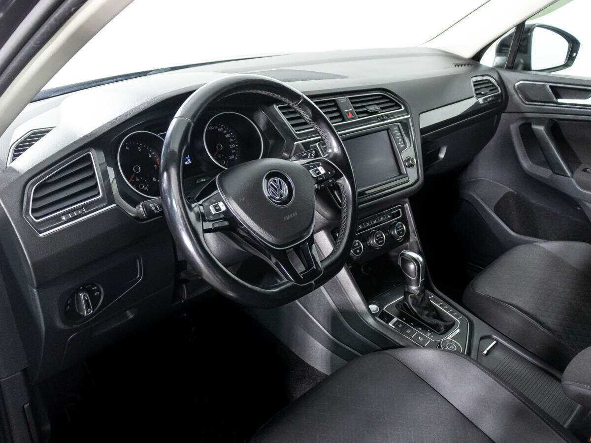 Купить Volkswagen Tiguan с пробегом. Фото: #10