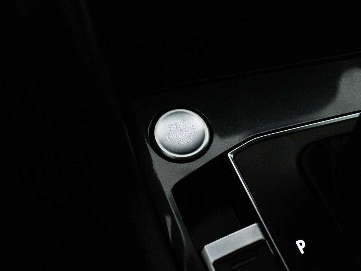 Купить Volkswagen Tiguan с пробегом. Фото: #18