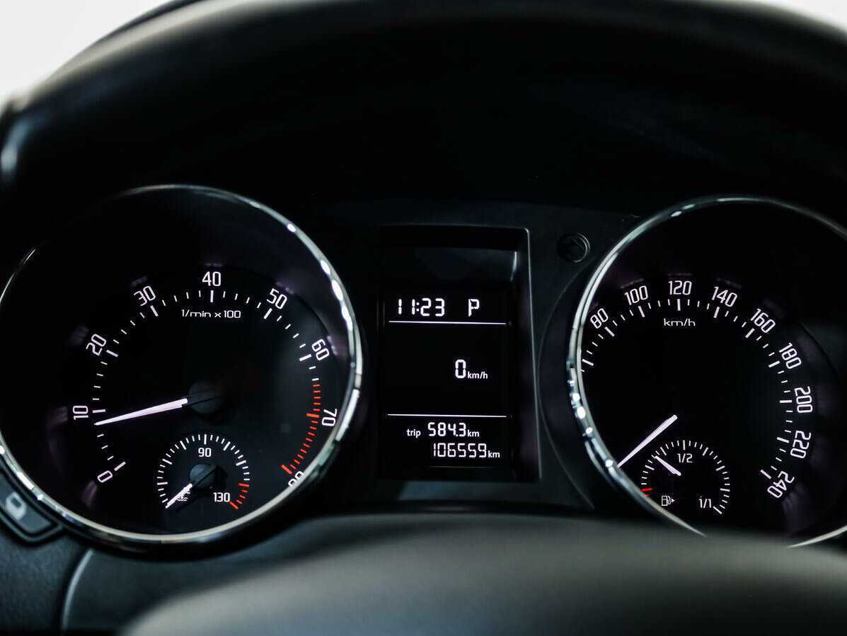 Купить Skoda Yeti с пробегом. Фото: #17