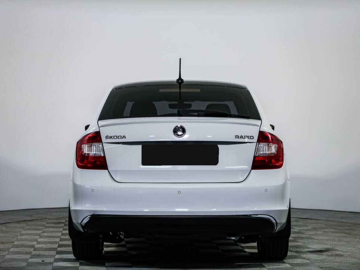 Купить Skoda Rapid с пробегом. Фото: #4