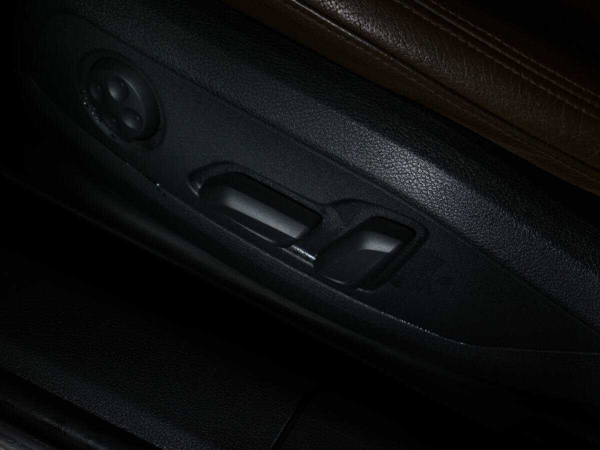 Купить Audi A4 с пробегом. Фото: #17