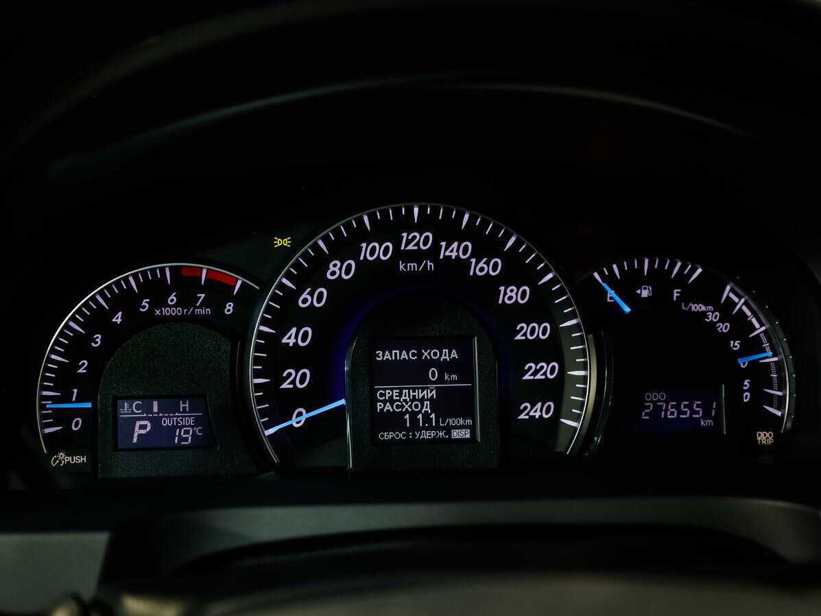 Купить Toyota Camry с пробегом. Фото: #17