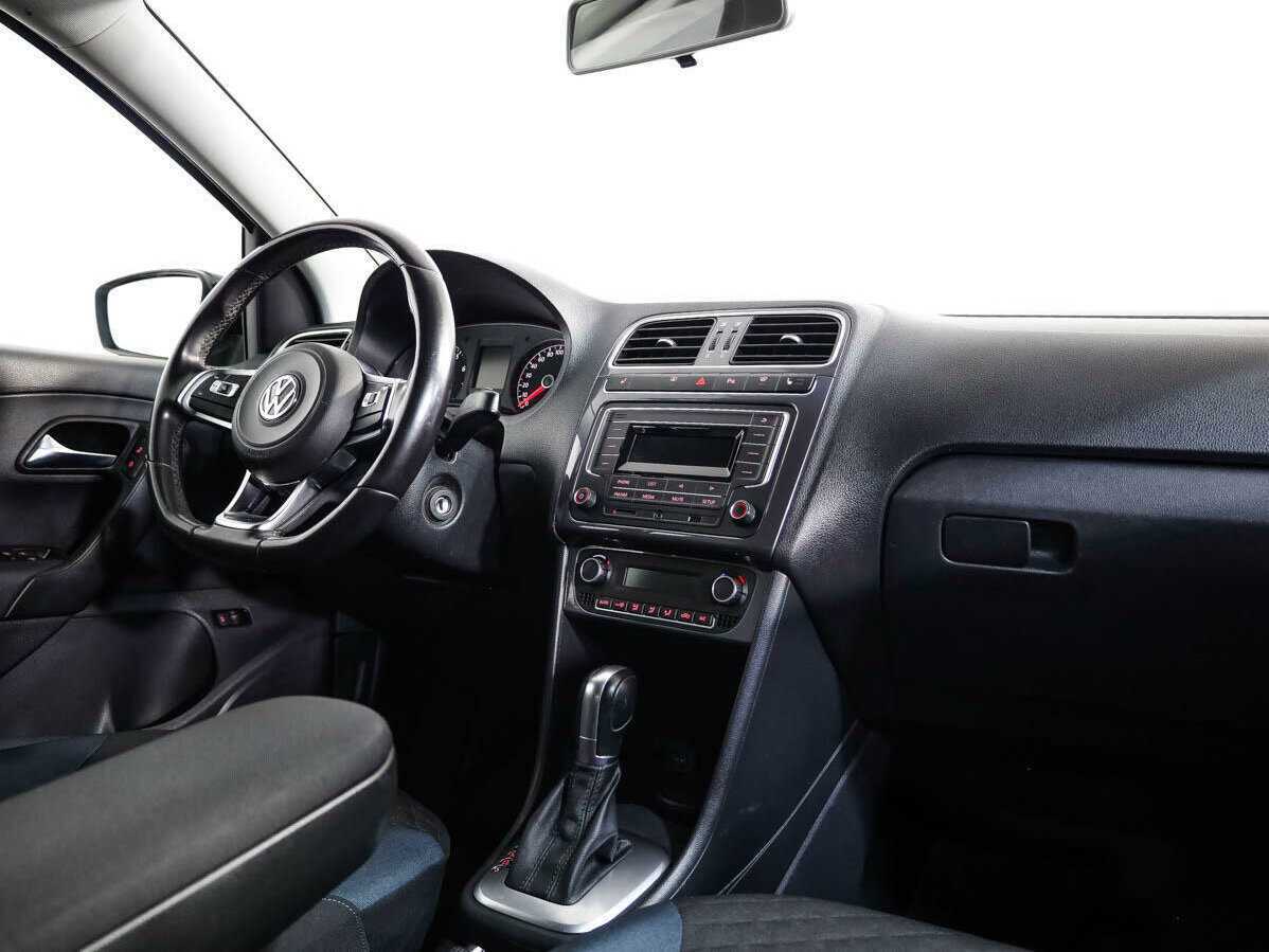 Купить Volkswagen Polo с пробегом. Фото: #7