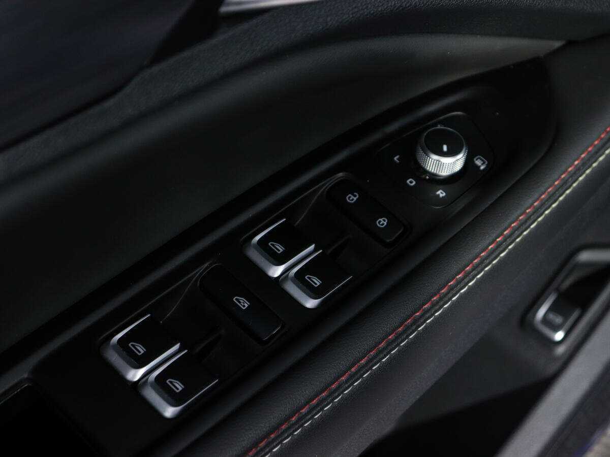 Купить Geely Tugella с пробегом. Фото: #18