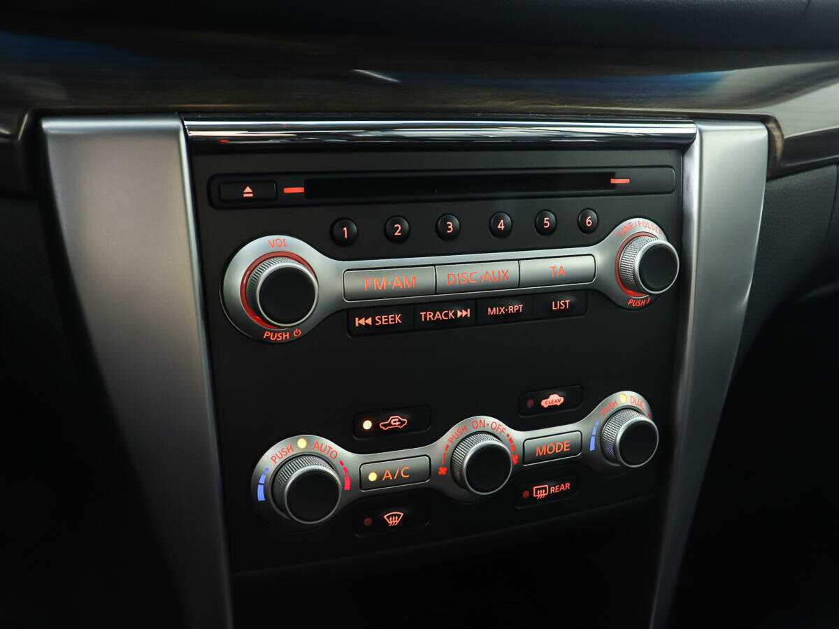 Купить Nissan Teana с пробегом. Фото: #18