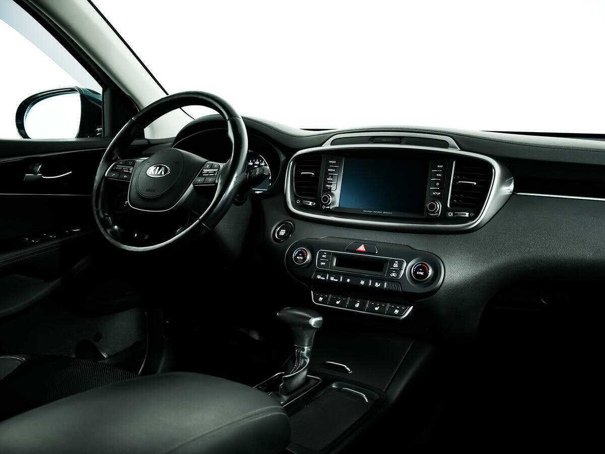 Купить Kia Sorento с пробегом. Фото: #8