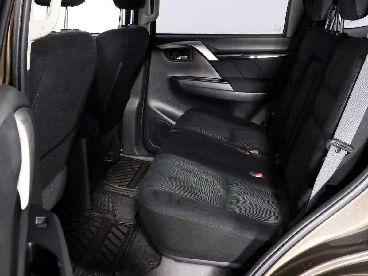 Купить Mitsubishi Pajero Sport с пробегом. Фото: #11