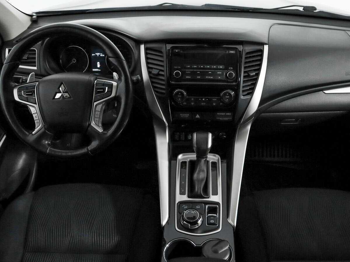 Купить Mitsubishi Pajero Sport с пробегом. Фото: #13