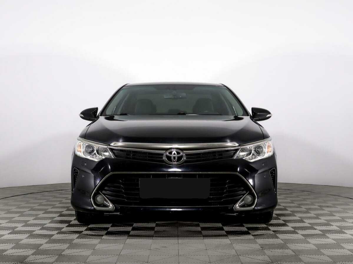 Купить Toyota Camry с пробегом. Фото: #1