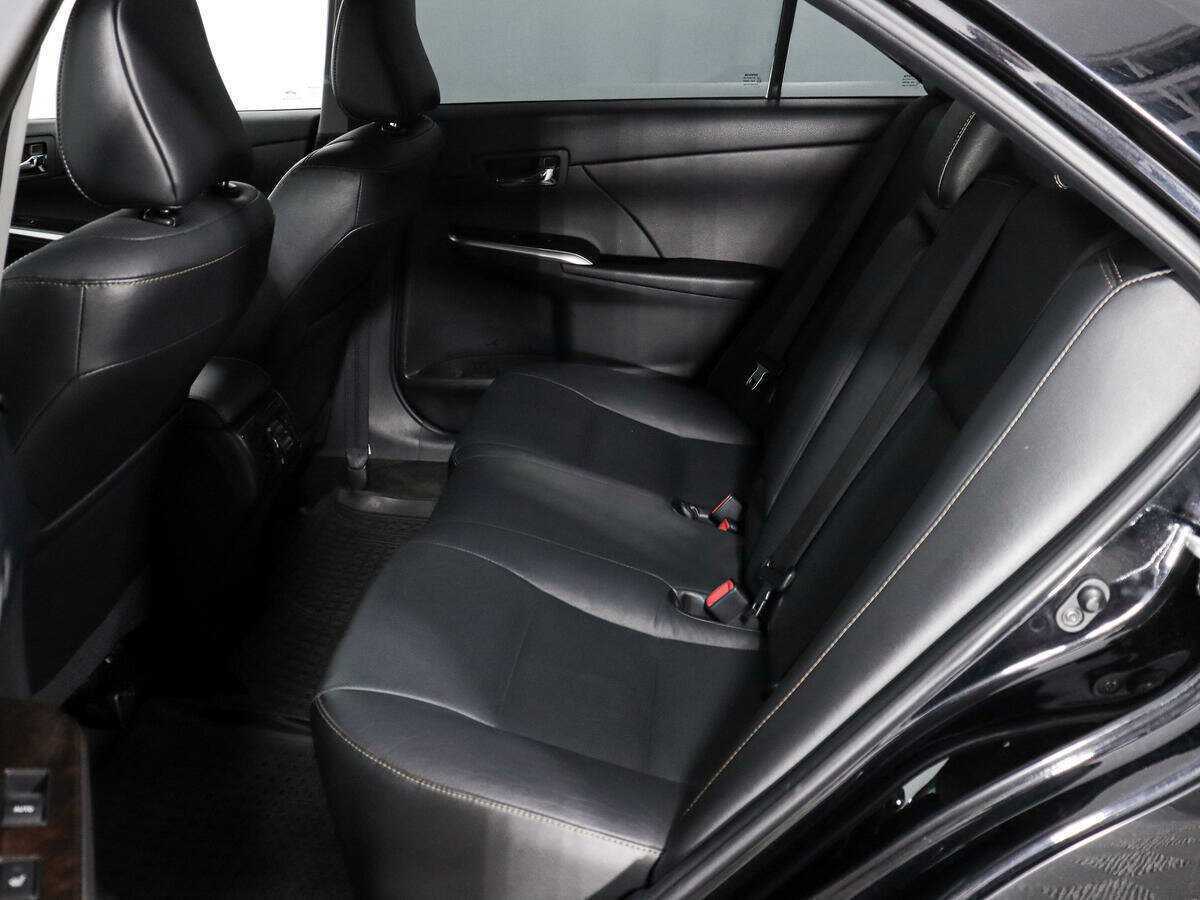 Купить Toyota Camry с пробегом. Фото: #11