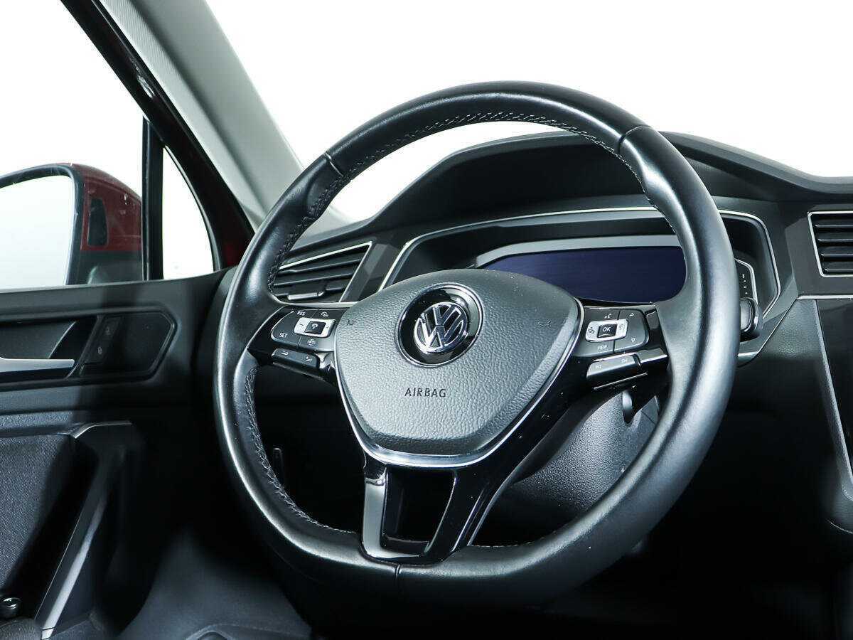 Купить Volkswagen Tiguan с пробегом. Фото: #13
