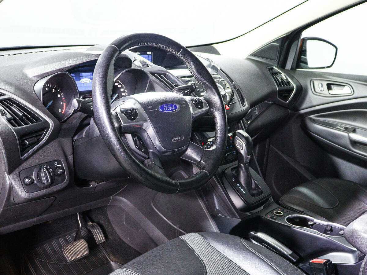 Купить Ford Kuga с пробегом. Фото: #13
