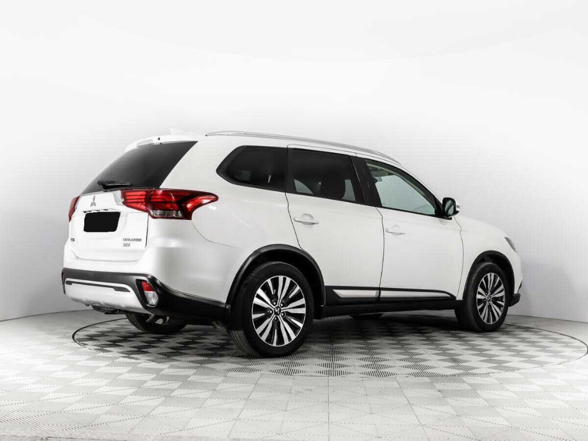 Купить Mitsubishi Outlander с пробегом. Фото: #4