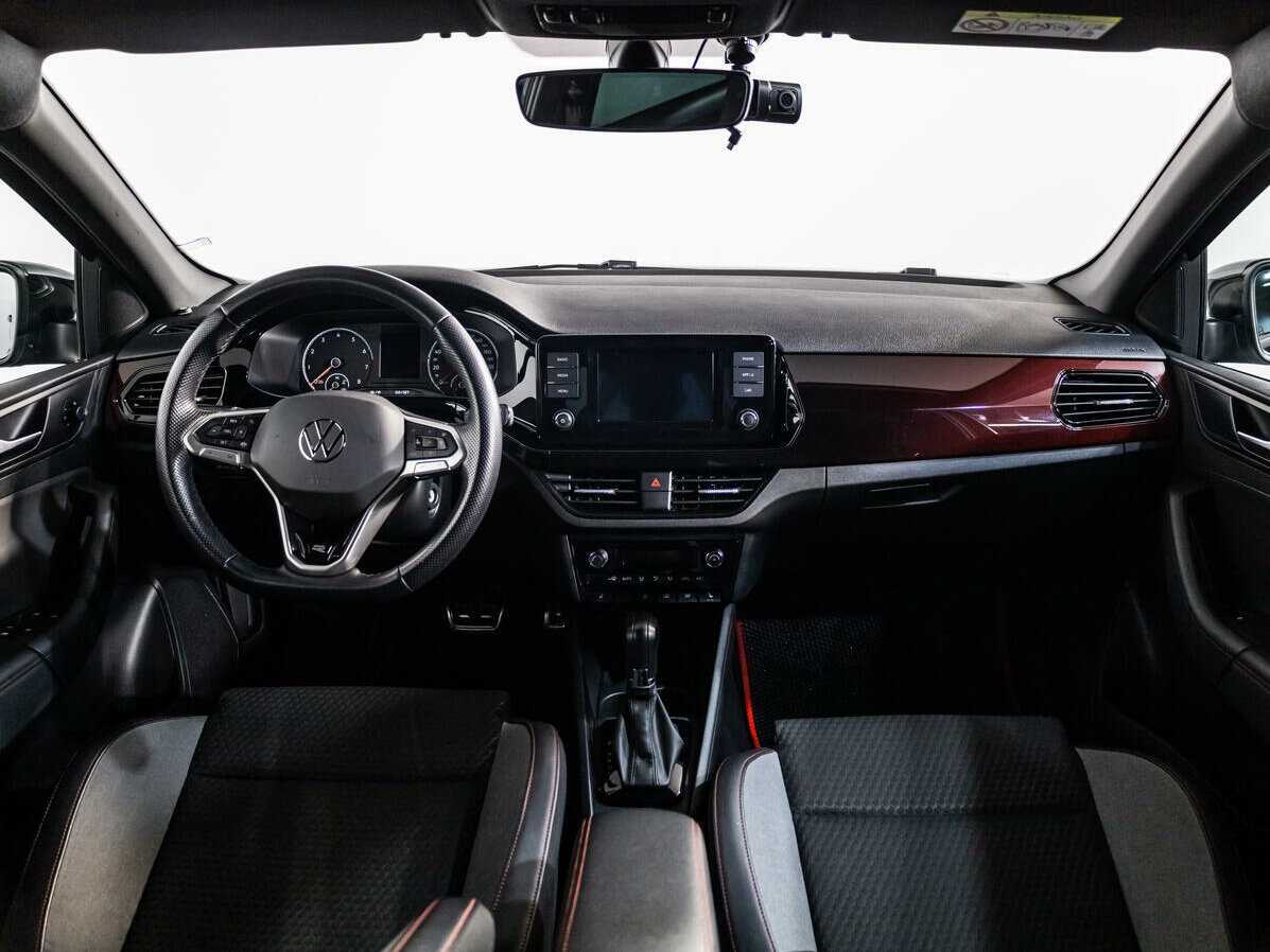 Купить Volkswagen Polo с пробегом. Фото: #11