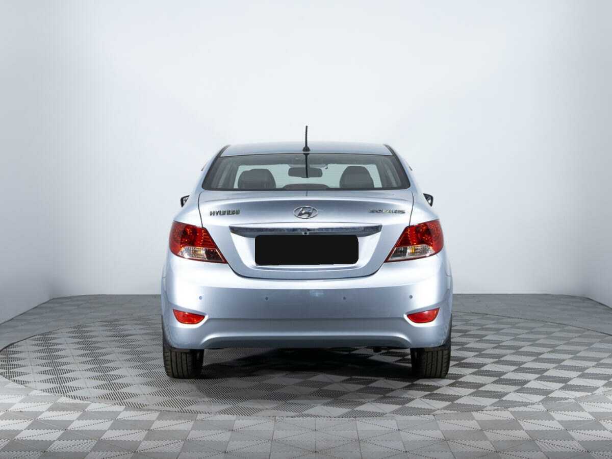 Купить Hyundai Solaris с пробегом. Фото: #5