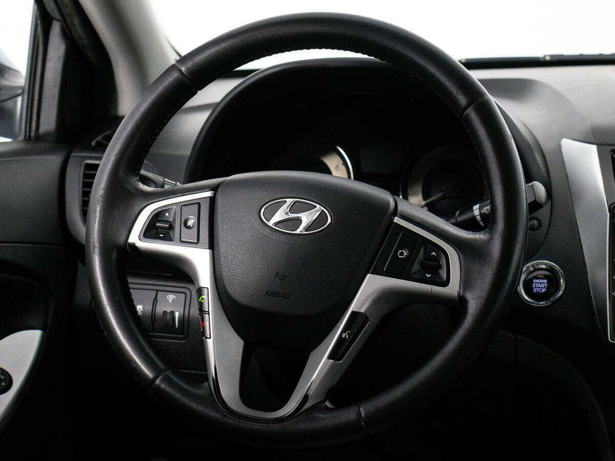 Купить Hyundai Solaris с пробегом. Фото: #14