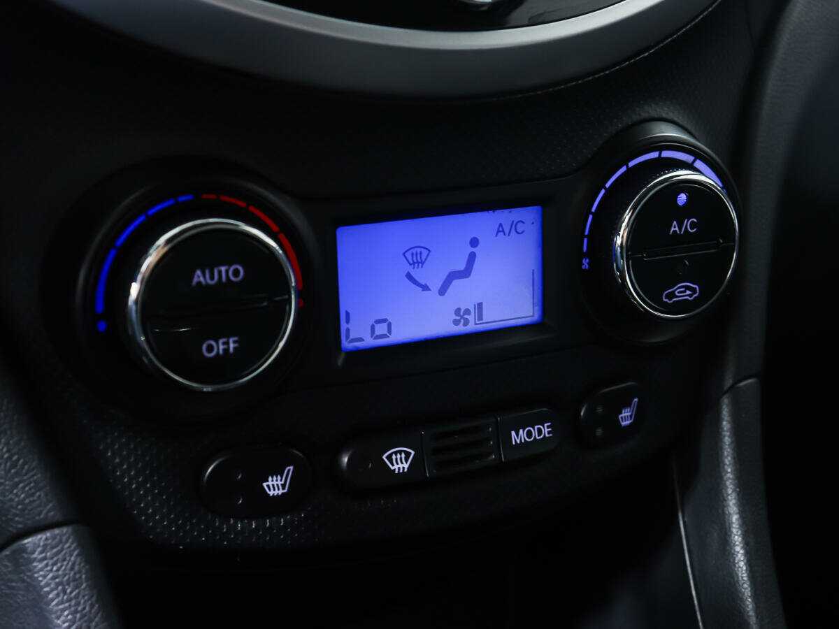 Купить Hyundai Solaris с пробегом. Фото: #15