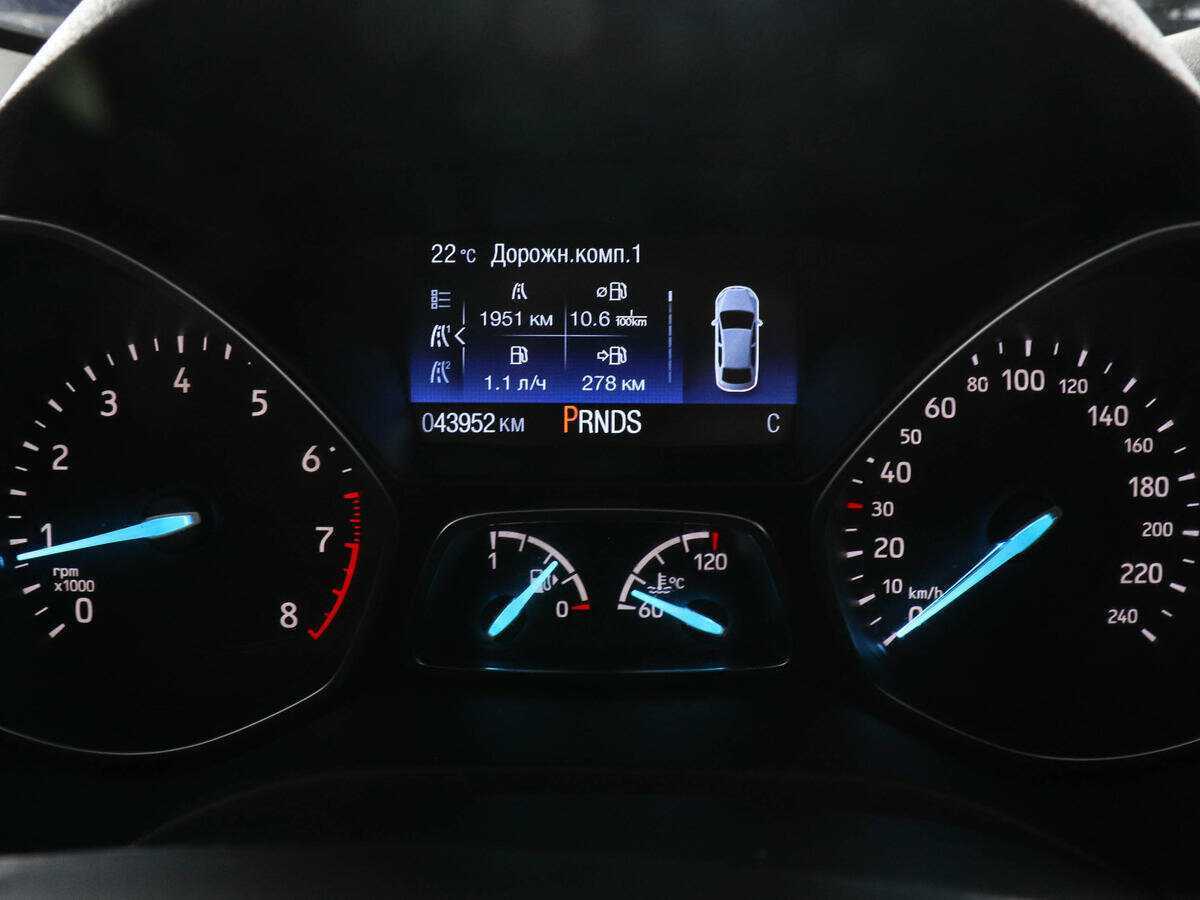 Купить Ford Kuga с пробегом. Фото: #10