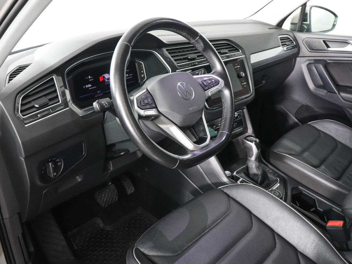 Купить Volkswagen Tiguan с пробегом. Фото: #8