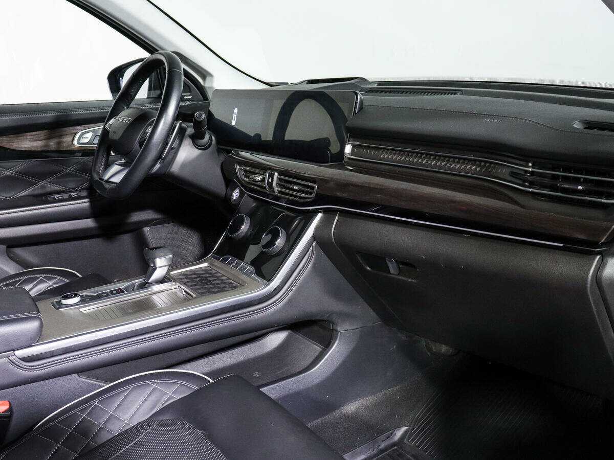 Купить EXEED VX с пробегом. Фото: #8