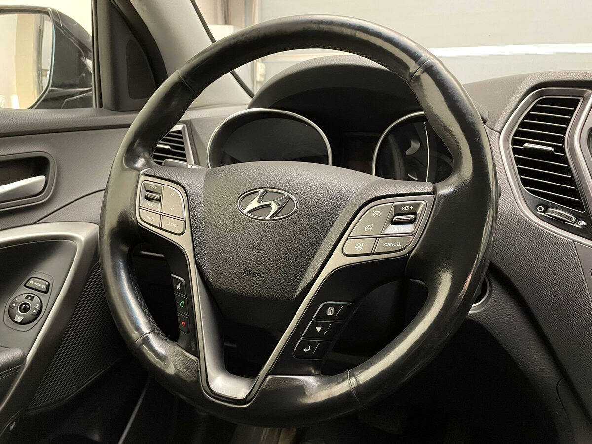 Купить Hyundai Santa Fe с пробегом. Фото: #15