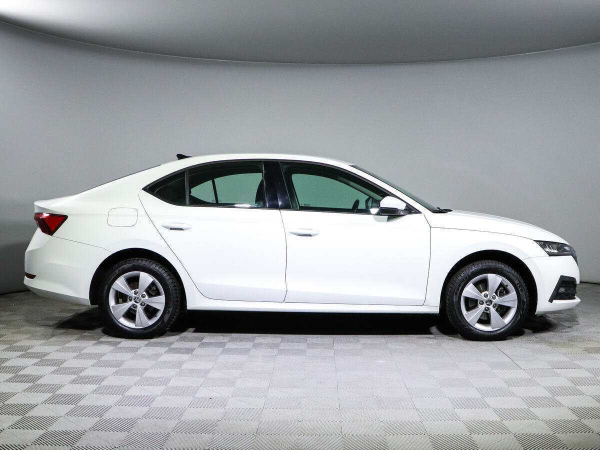 Купить Skoda Octavia с пробегом. Фото: #3