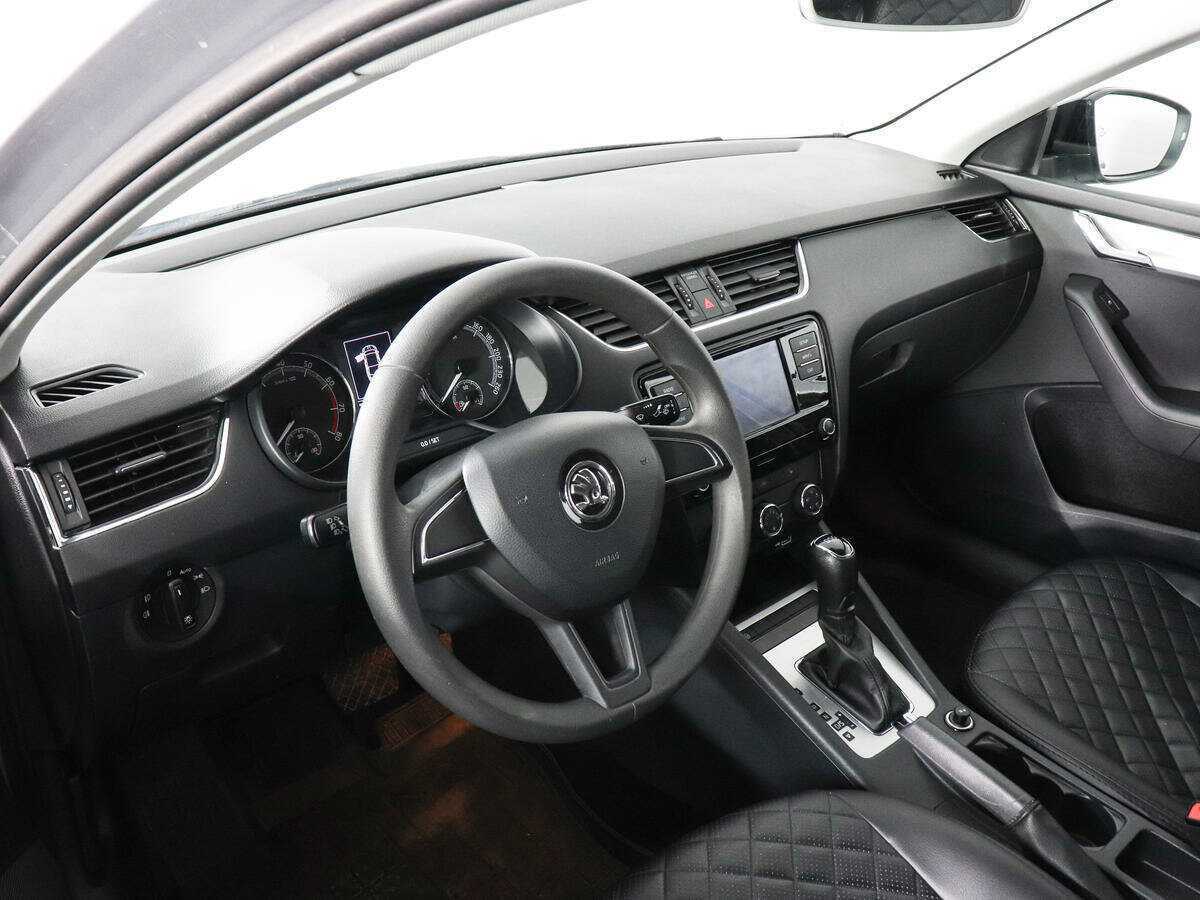 Купить Skoda Octavia с пробегом. Фото: #4